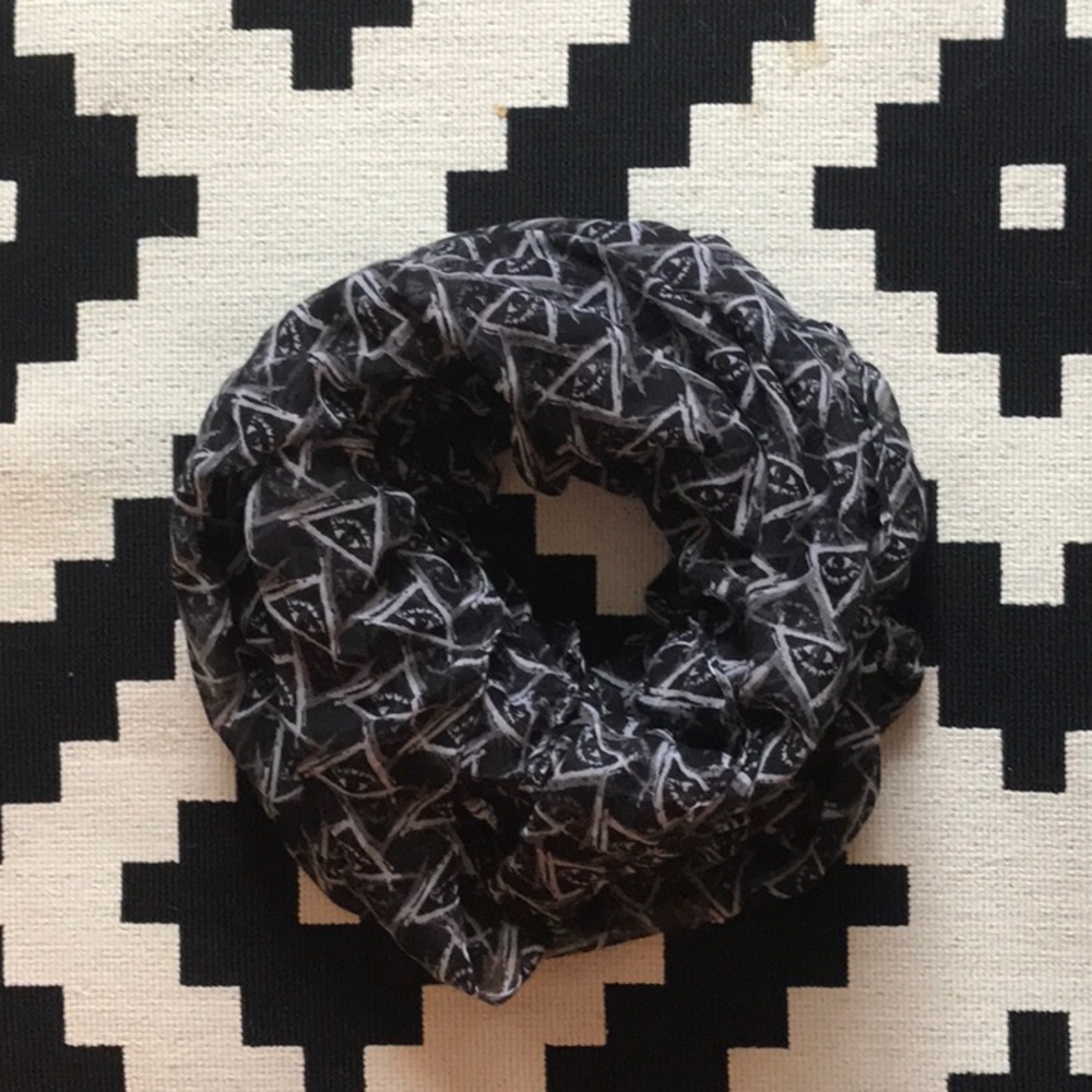 Third eye scarf